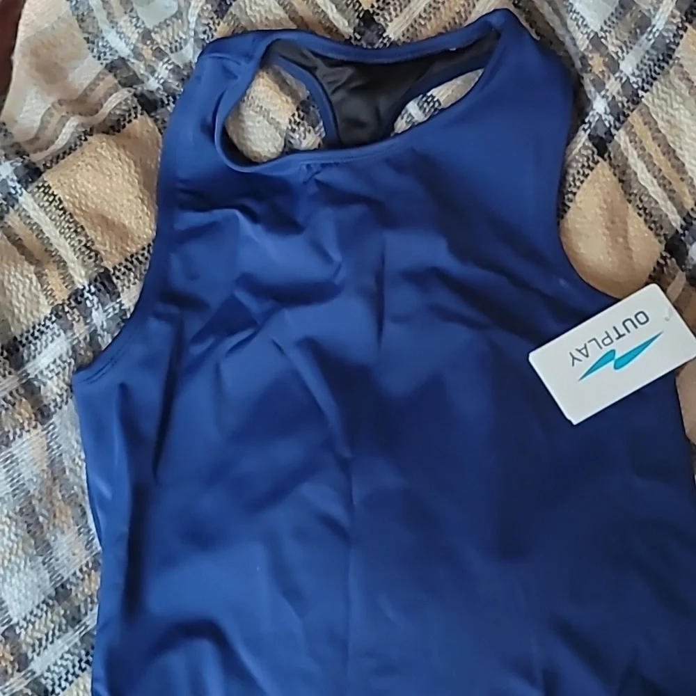 Compression swim top - Picture 1 of 3